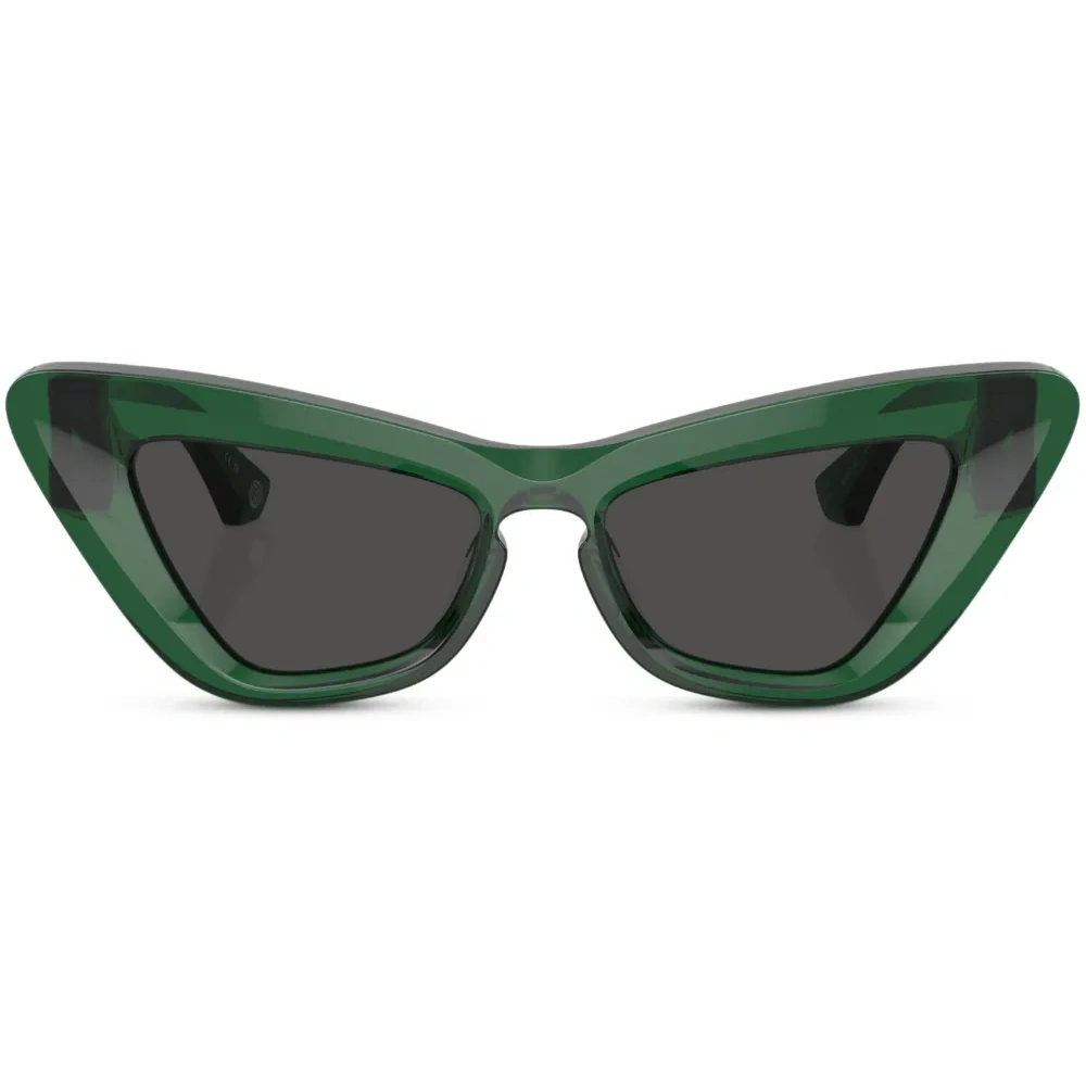 Солнцезащитные очки в оправе 'кошачий глаз' Солнцезащитные очки в оправе 'кошачий глаз'