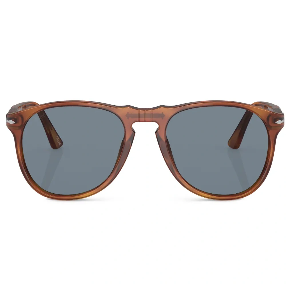 солнцезащитные очки в круглой оправе