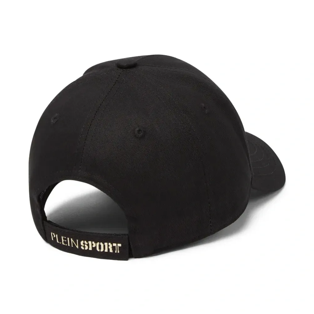 Бейсболка с логотипом