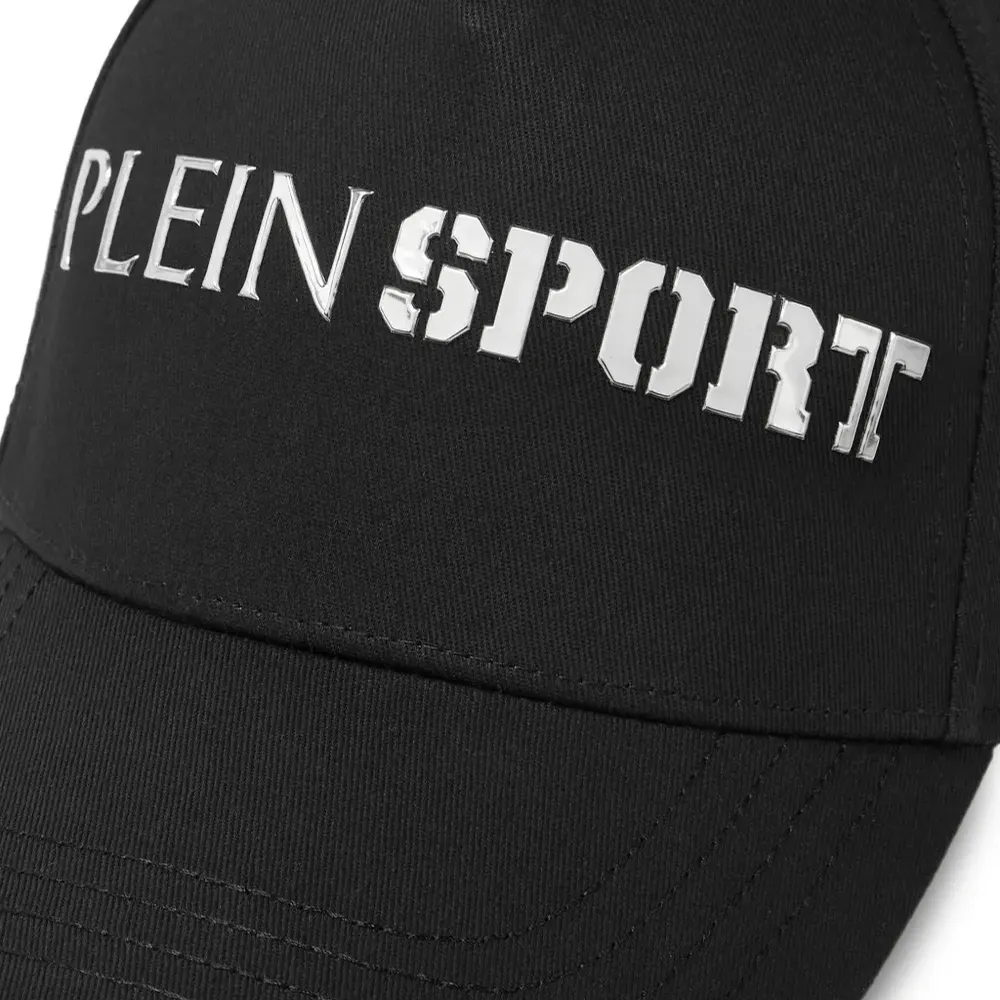 Бейсболка с логотипом