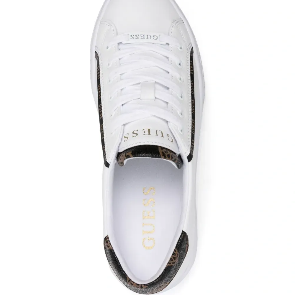 Кроссовки Pardie с логотипом