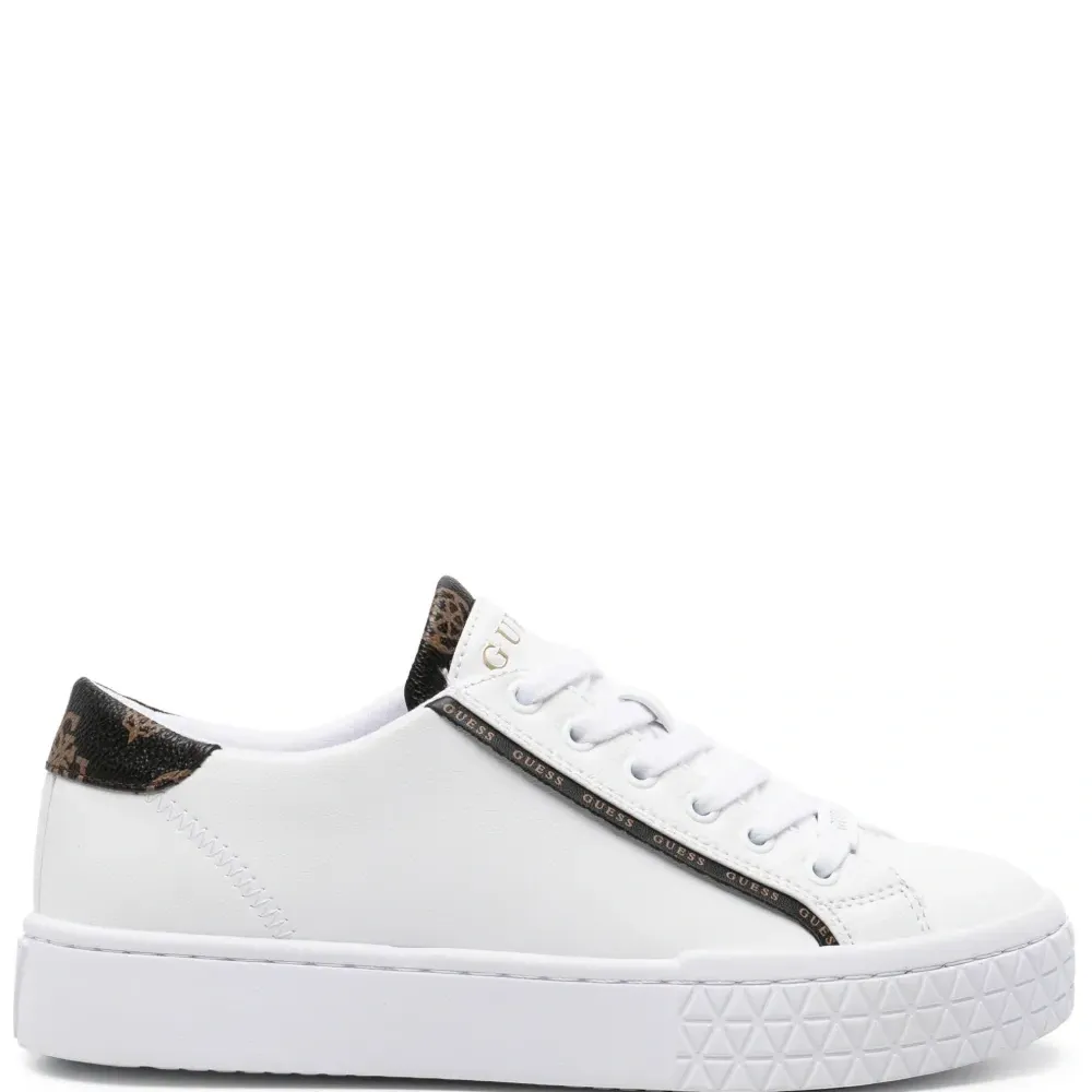 Кроссовки Pardie с логотипом