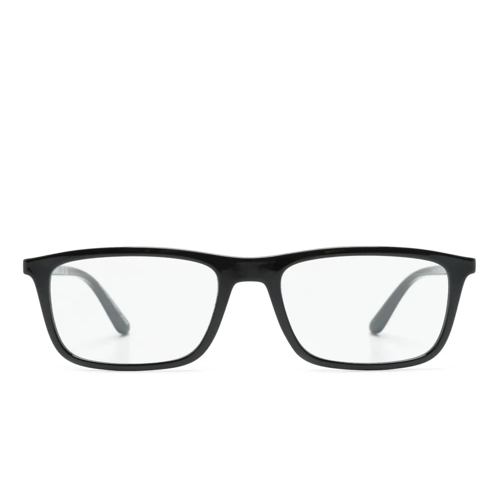 Очки в прямоугольной оправе