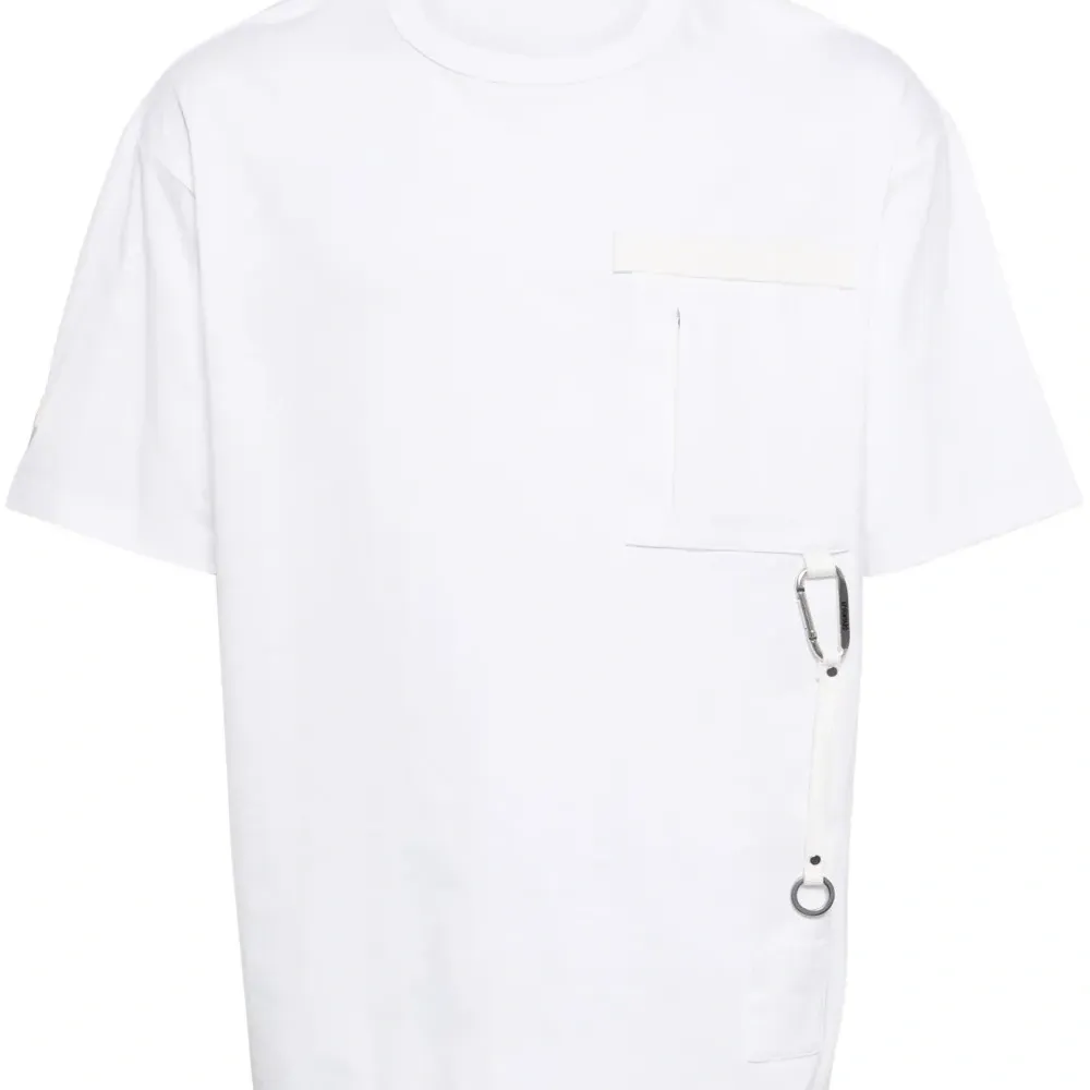 Футболка с вышивкой