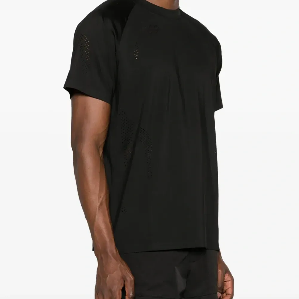 Футболка Intine с перфорацией Футболка Intine с перфорацией