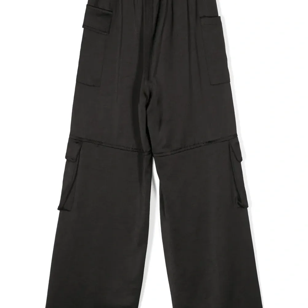 Брюки карго с эластичным поясом Брюки карго с эластичным поясом