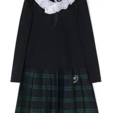 Платье с оборками на воротнике