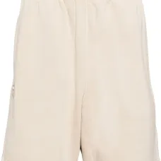 Спортивные шорты с вышитым логотипом