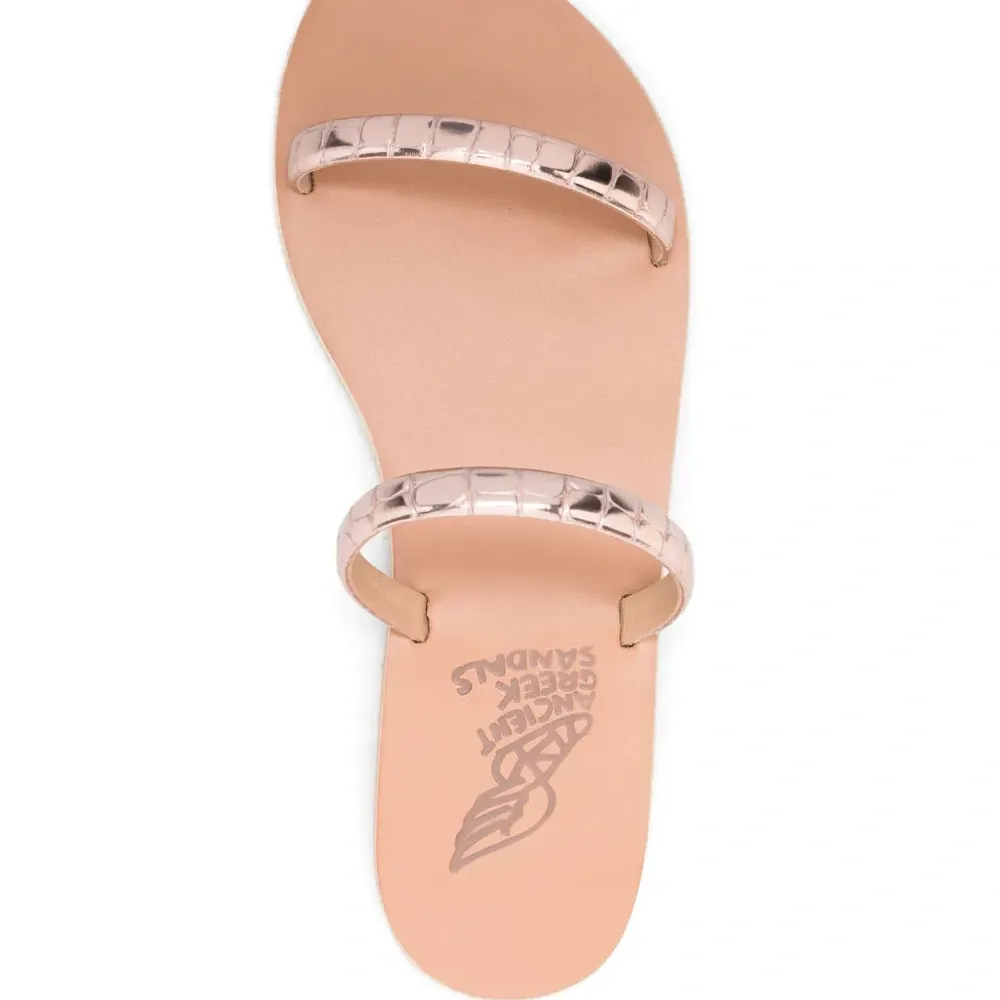 Сандалии с ремешками Сандалии с ремешками