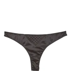 Стеганые трусы-стринги Luxe Стеганые трусы-стринги Luxe