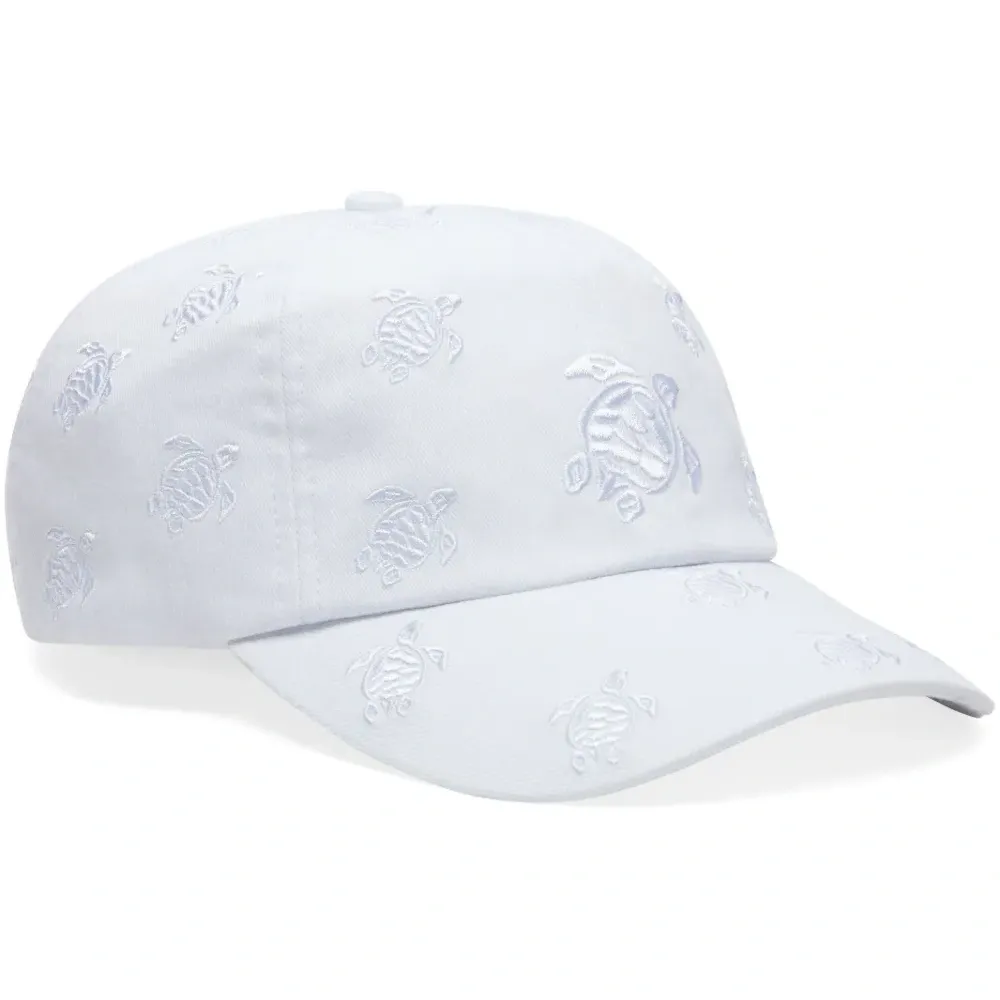 Кепка с вышивкой