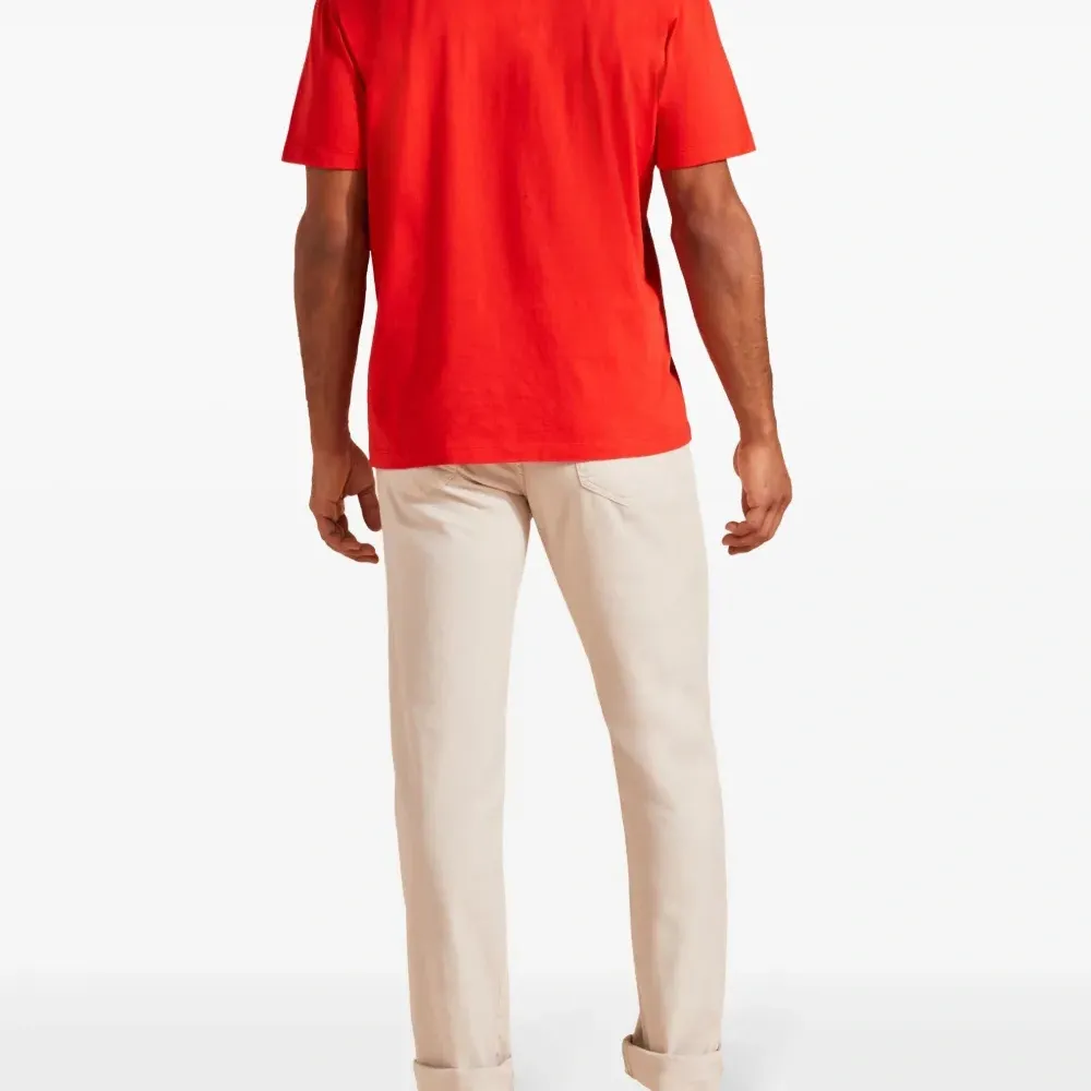 Футболка с логотипом