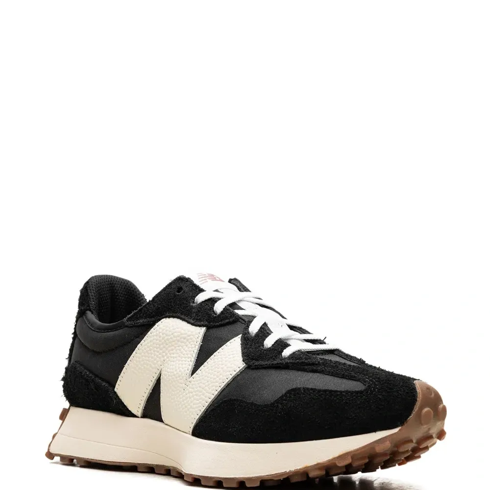 Кроссовки 327