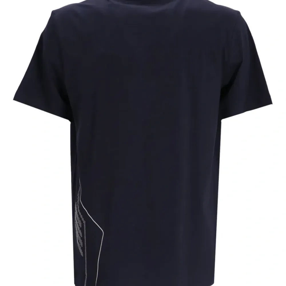 Футболка с логотипом