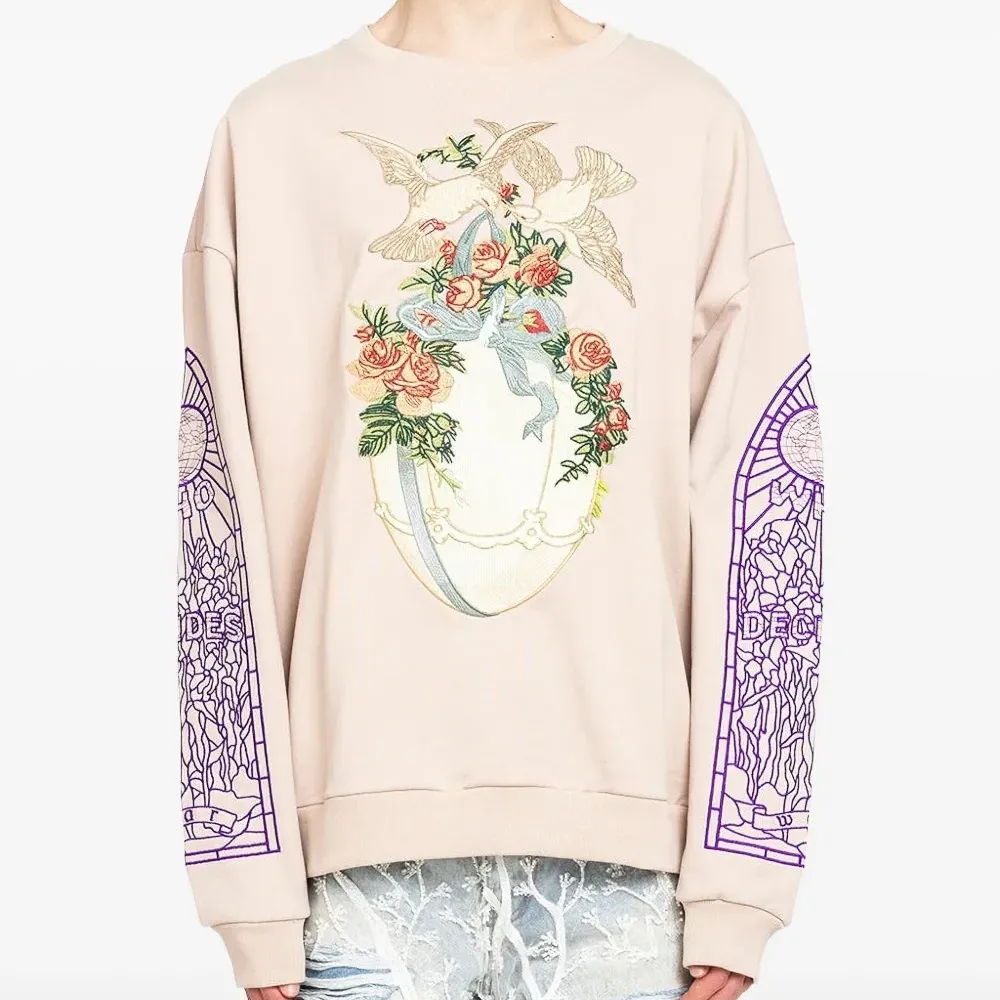 Толстовка с вышивкой Толстовка с вышивкой