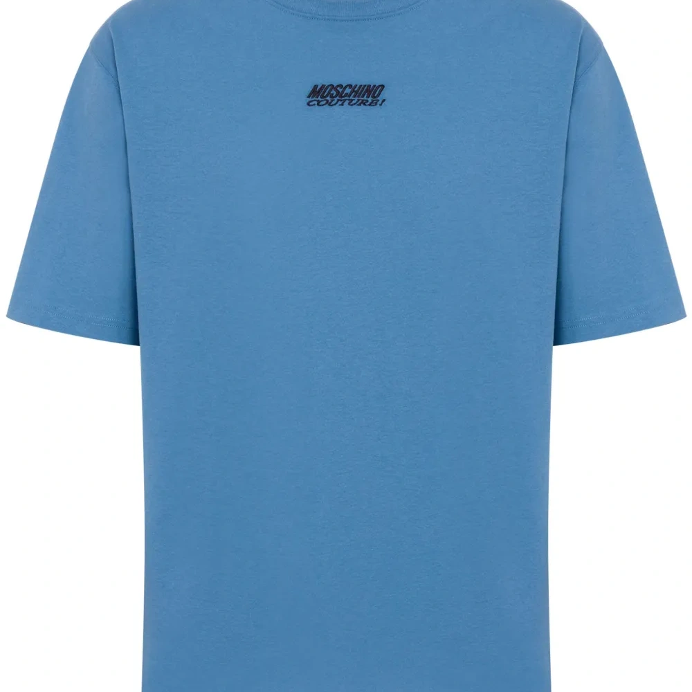 Футболка с вышитым логотипом