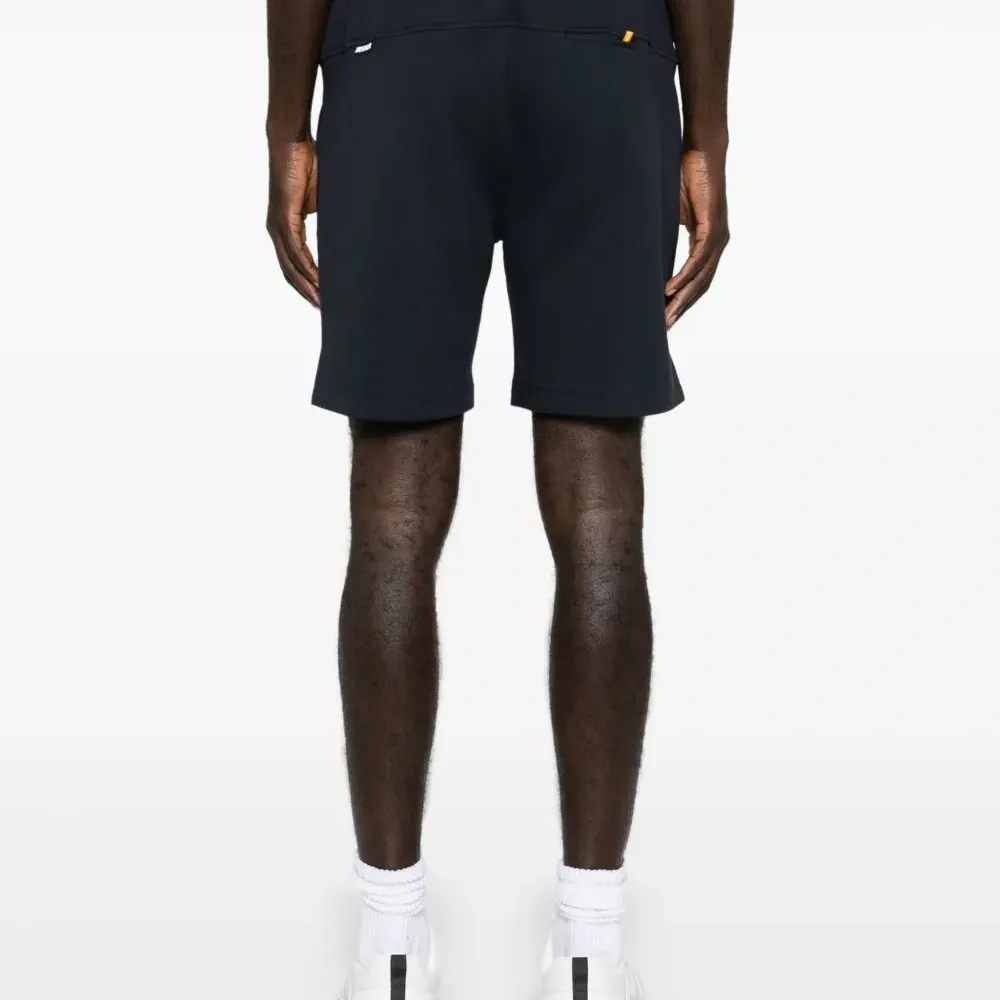 Спортивные шорты с логотипом