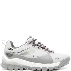 Кроссовки со вставками