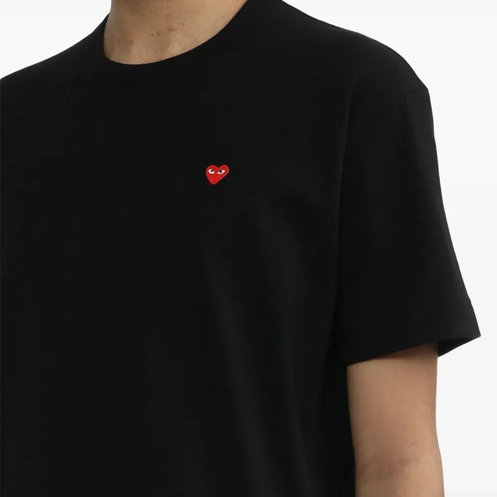 Футболка с логотипом