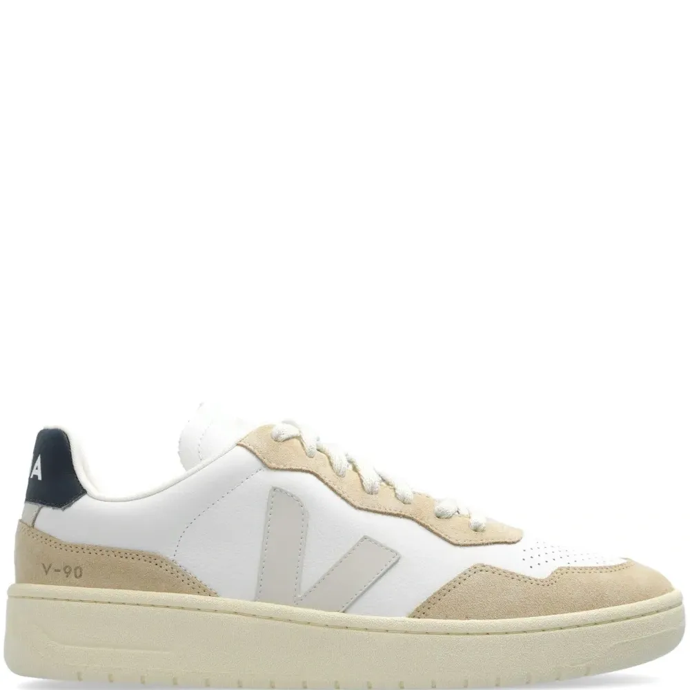 Кроссовки V-90