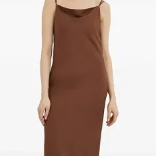 Платье миди с воротником-хомутом