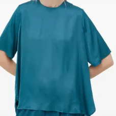 Блузка со складками