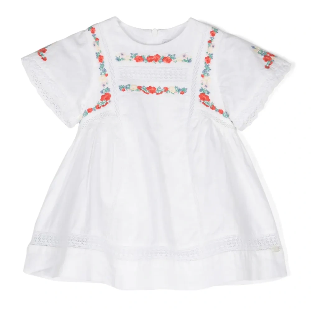 Платье с цветочной вышивкой