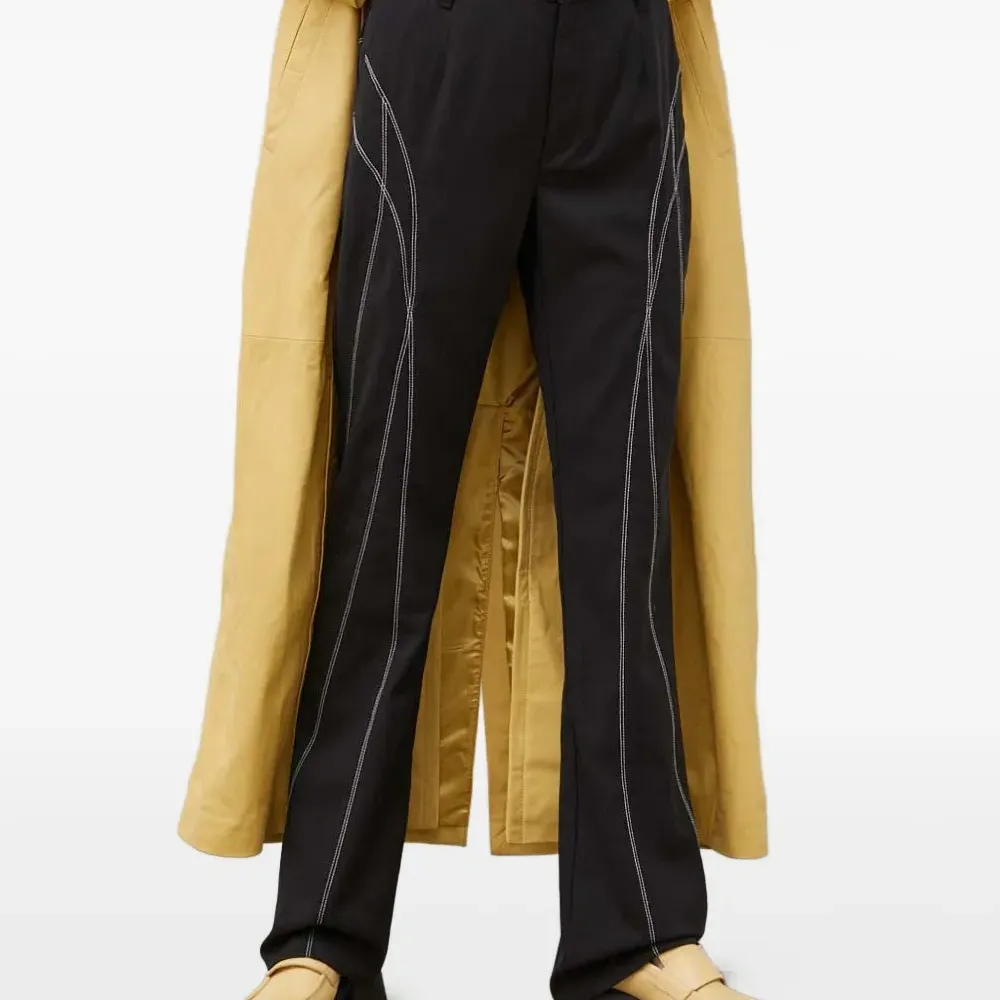 Брюки с контрастной прострочкой