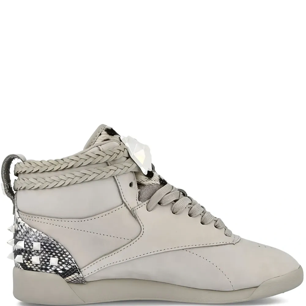 Кроссовки 1984 Freestyle из коллаборации с Wonder Woman