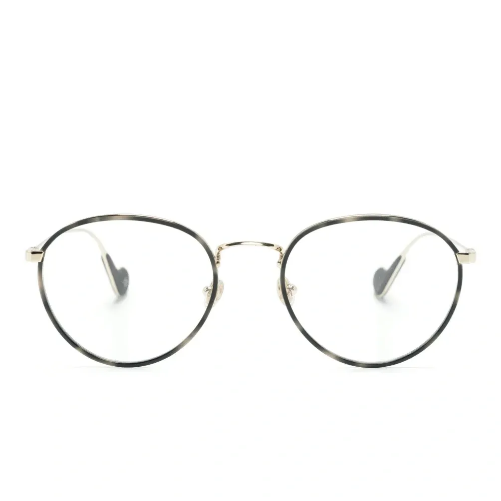 Очки в круглой оправе