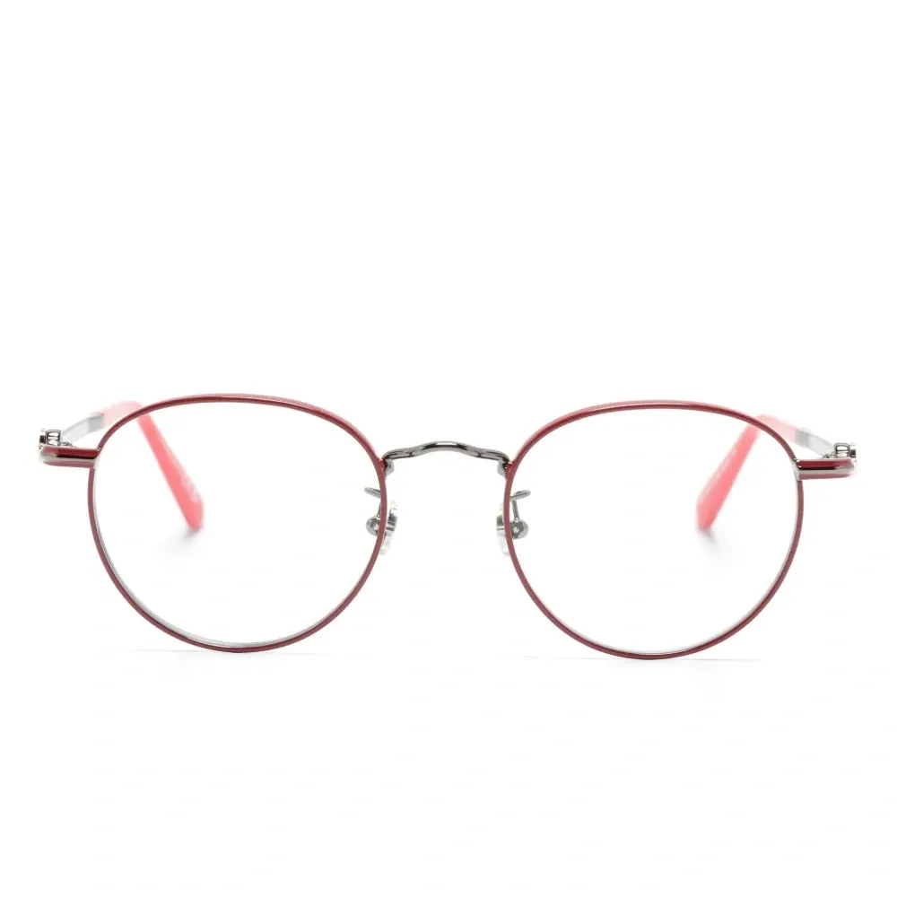Очки в круглой оправе