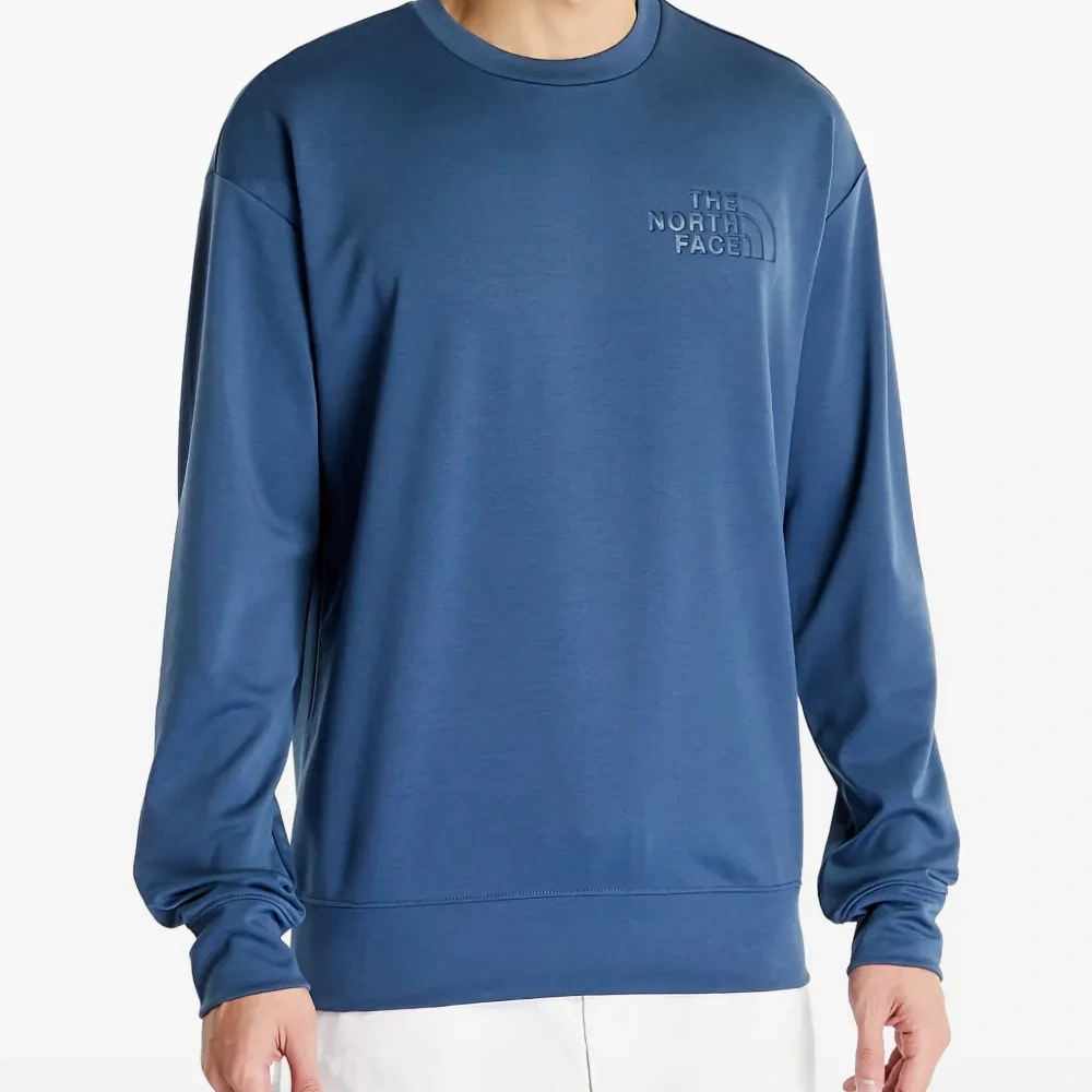 Толстовка с тиснёным логотипом