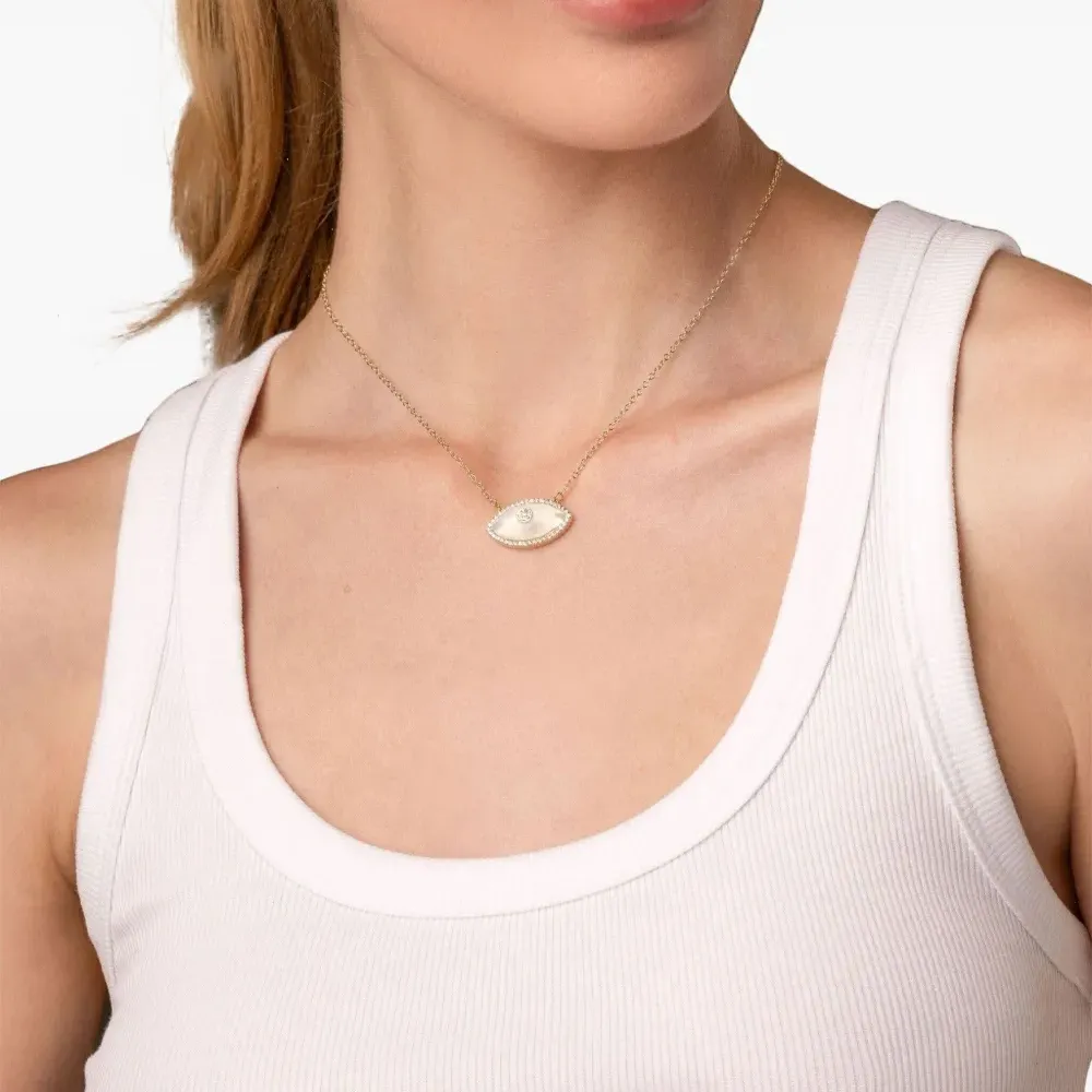 Колье с подвеской Колье с подвеской