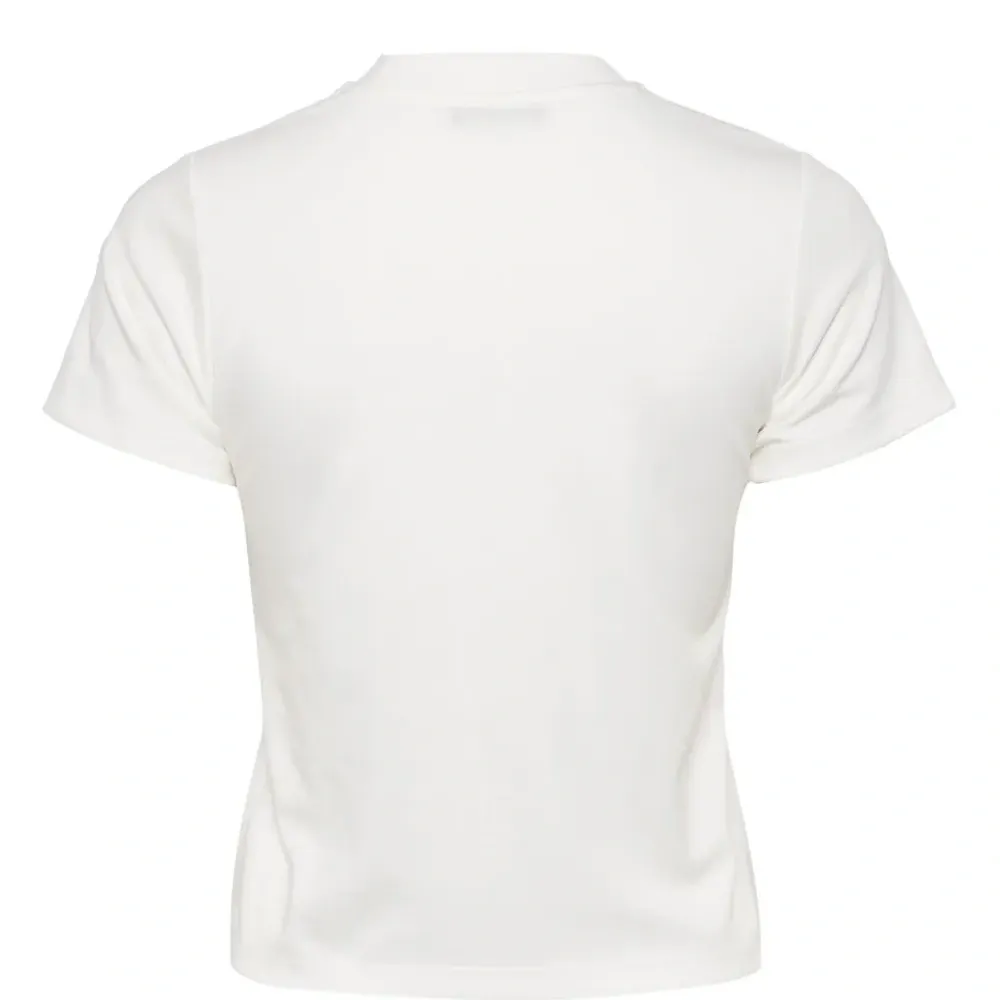 Базовая футболка Базовая футболка