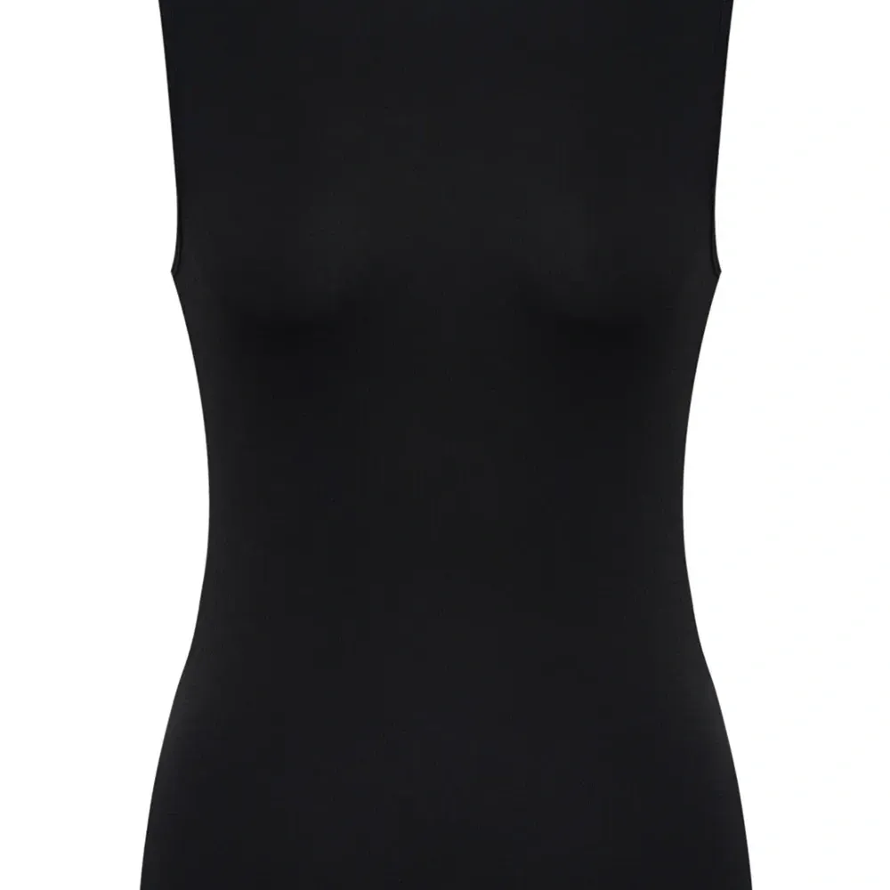 Топ с круглым вырезом