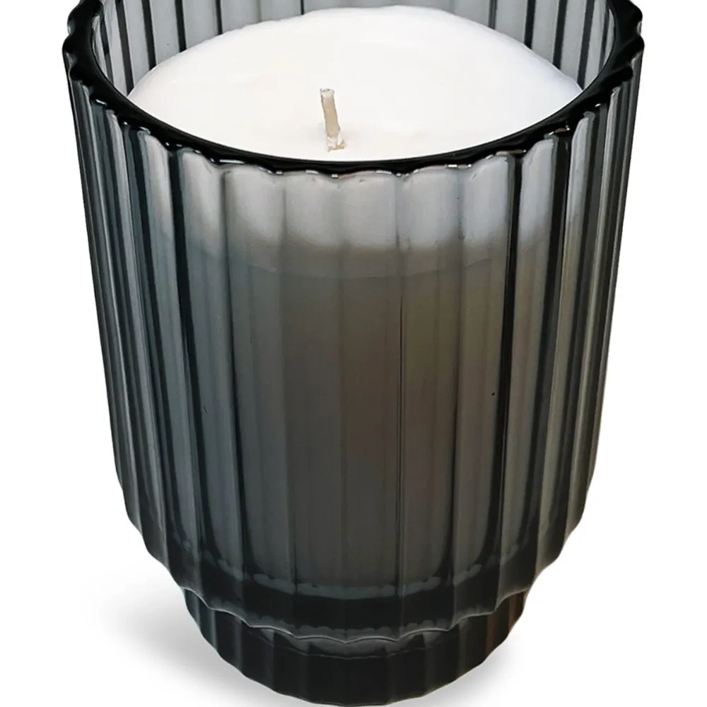 Ароматическая свеча Morning Glow среднего размера (900 г)