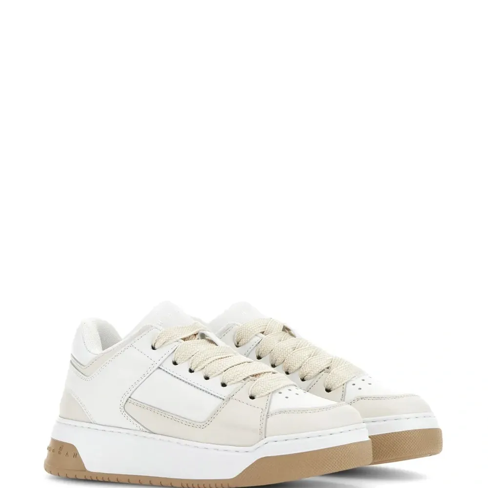 Кроссовки H667 на шнуровке