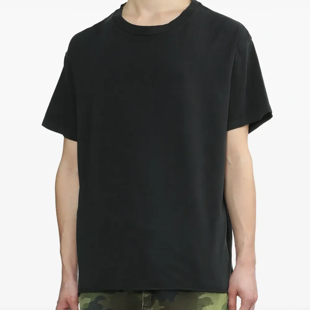 Футболка с круглым вырезом Футболка с круглым вырезом