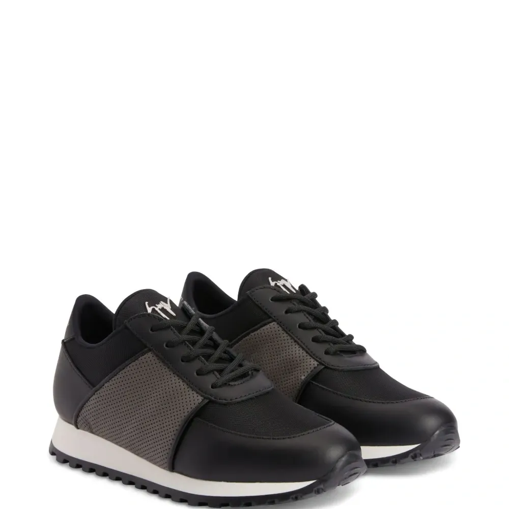 Кроссовки Jimi