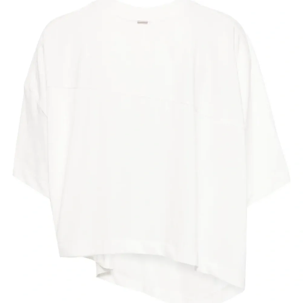 Футболка асимметричного кроя