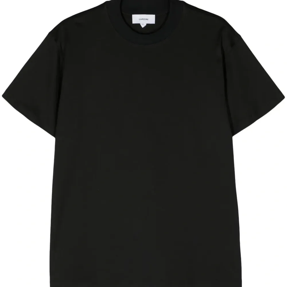 Футболка с круглым вырезом Футболка с круглым вырезом