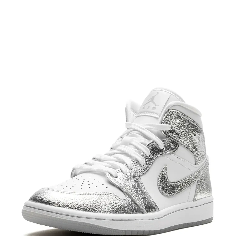 Кроссовки Air Jordan 1 Mid SE Metallic Silver Кроссовки Air Jordan 1 Mid SE Metallic Silver