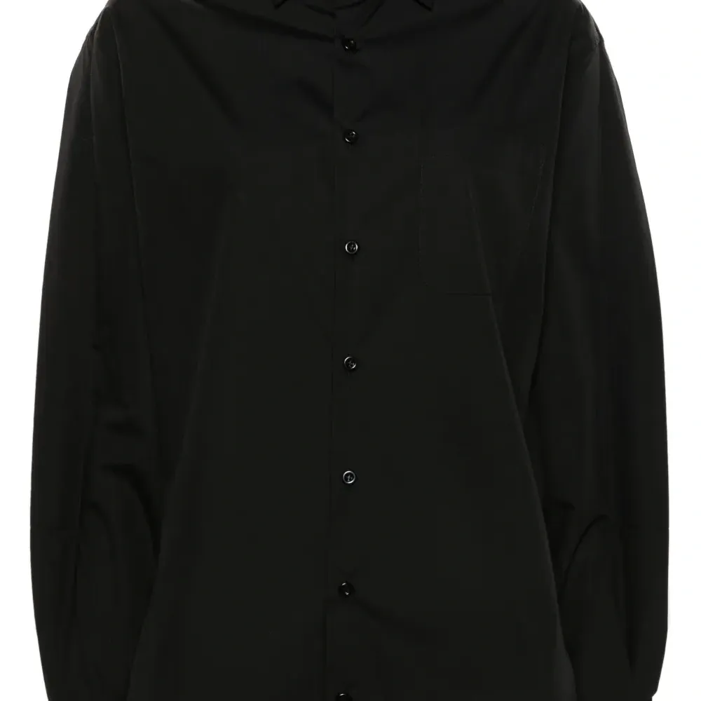 Поплиновая рубашка асимметричного кроя