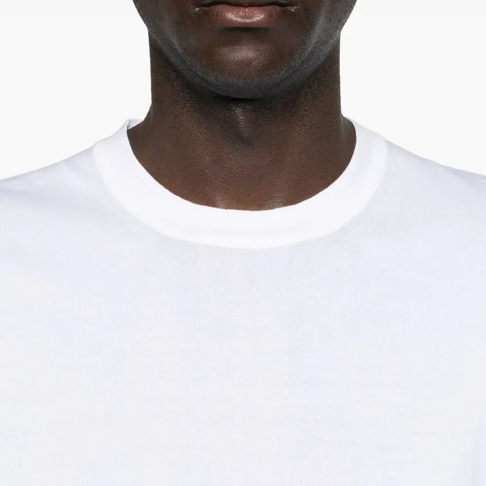 Футболка с круглым вырезом