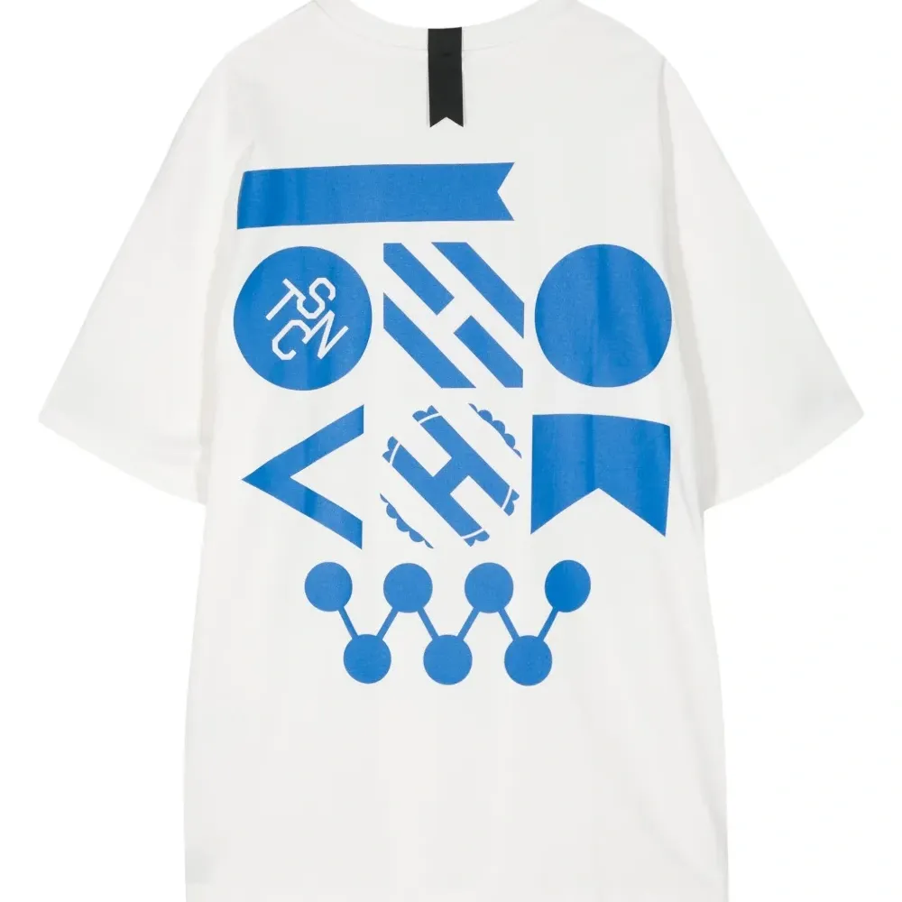 Футболка с графичным принтом