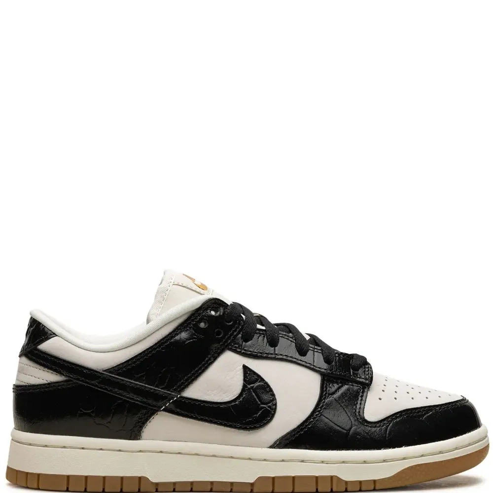 Кроссовки Dunk на шнуровке