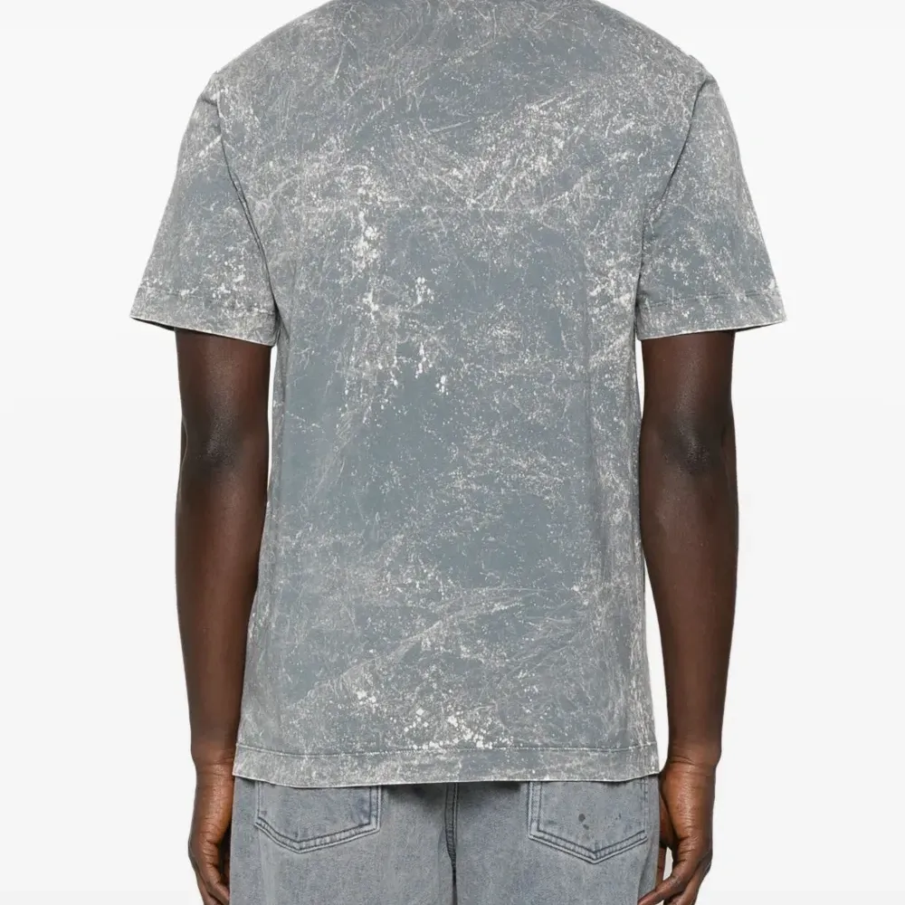 Футболка с принтом Футболка с принтом