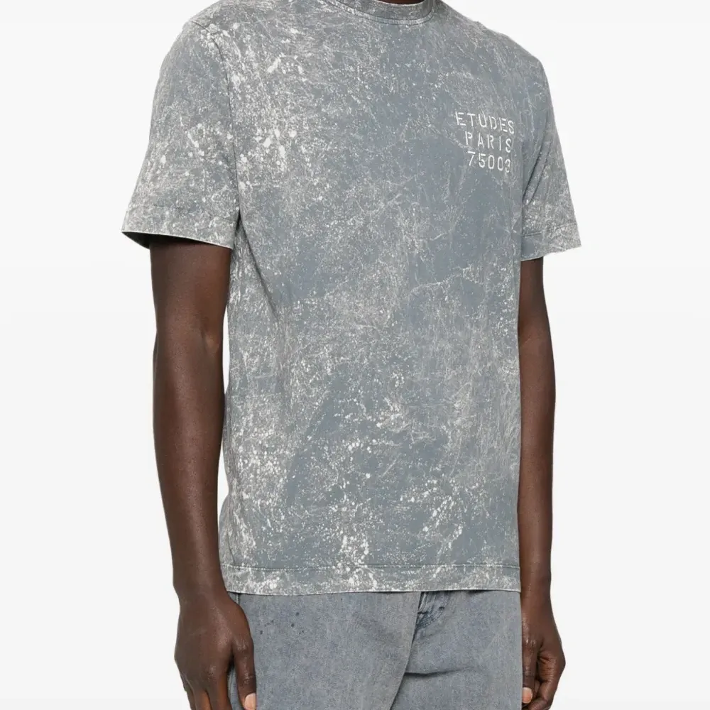 Футболка с принтом Футболка с принтом