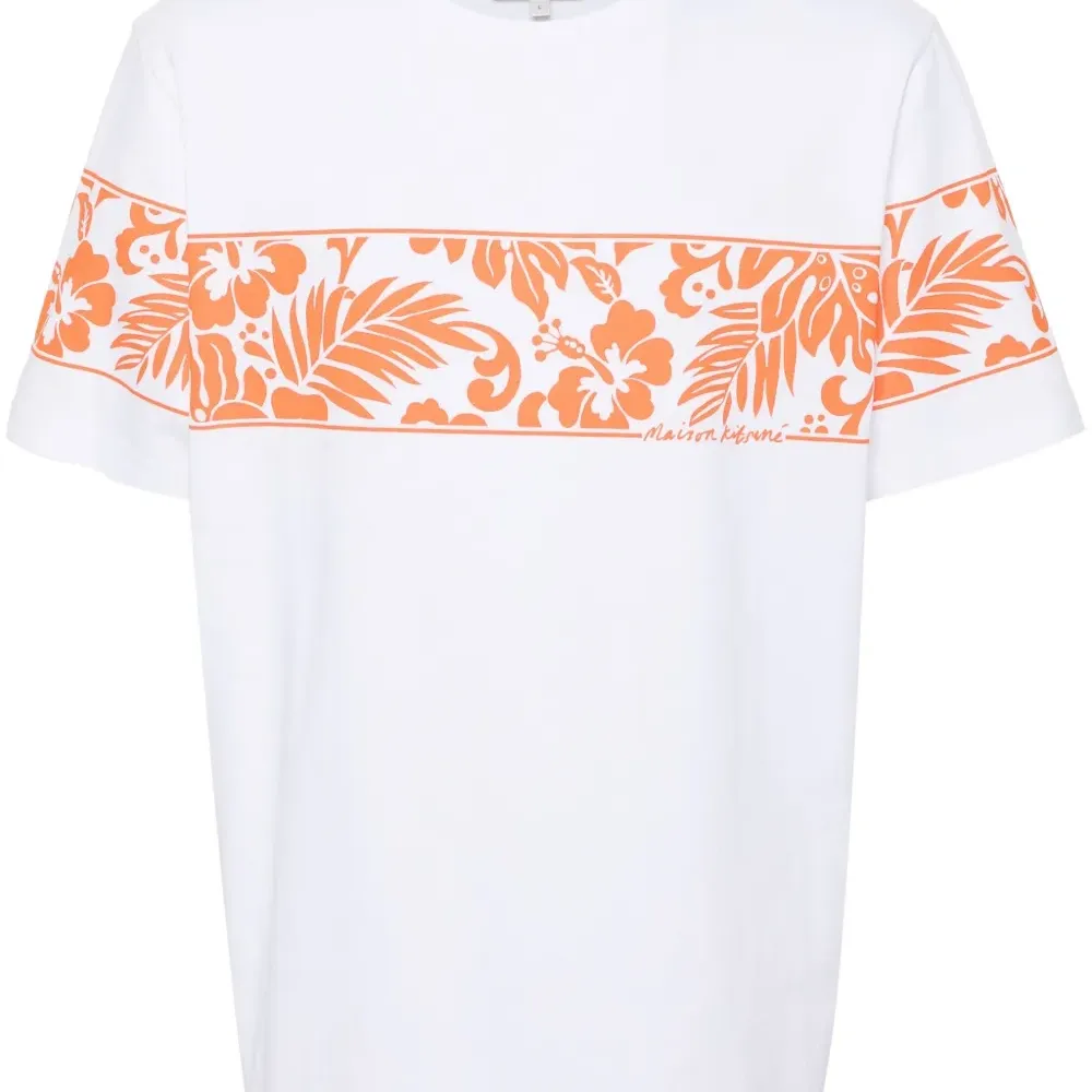 Футболка с цветочным принтом