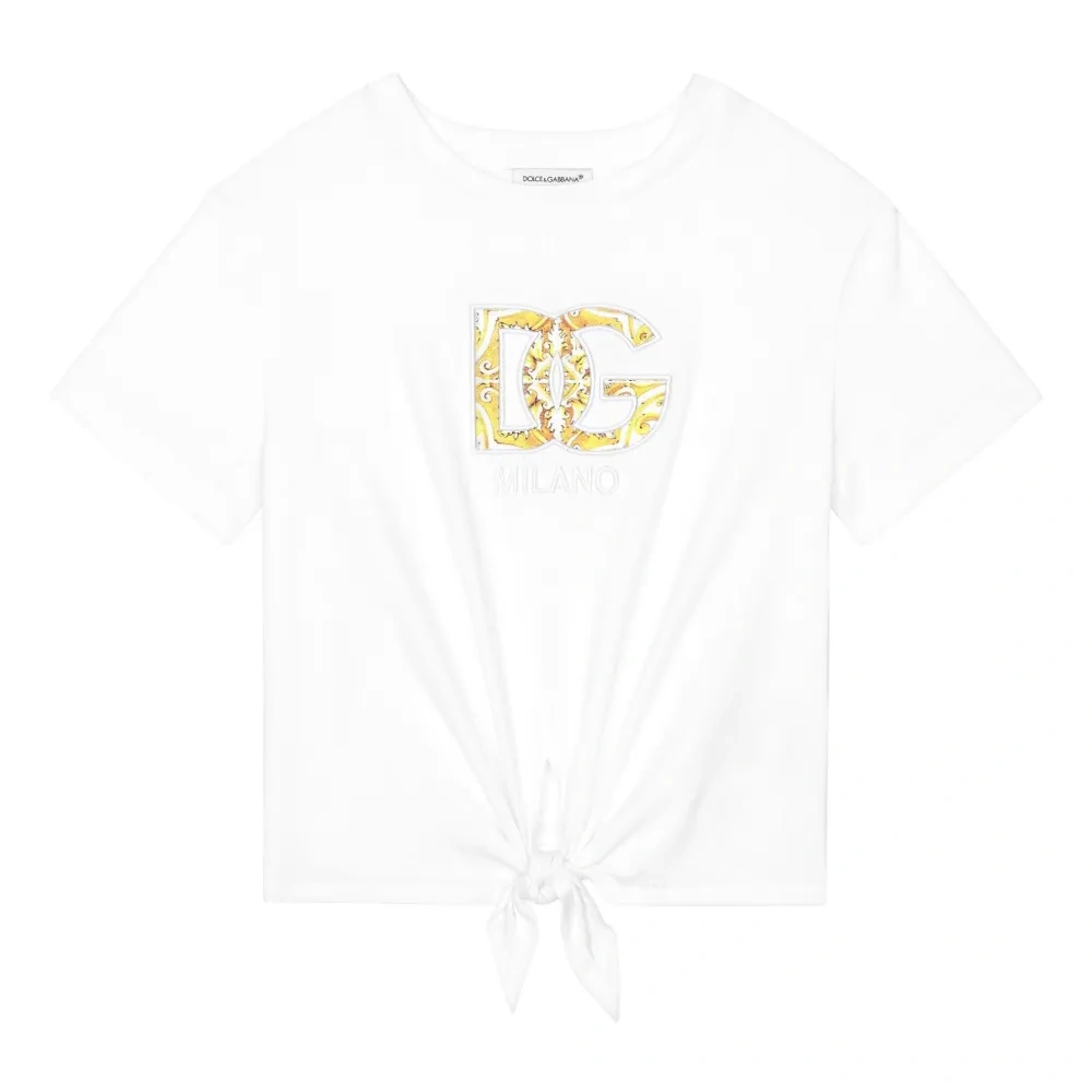 Футболка с вышитым логотипом